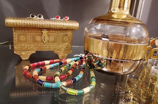 Schmuck mit Kästchen